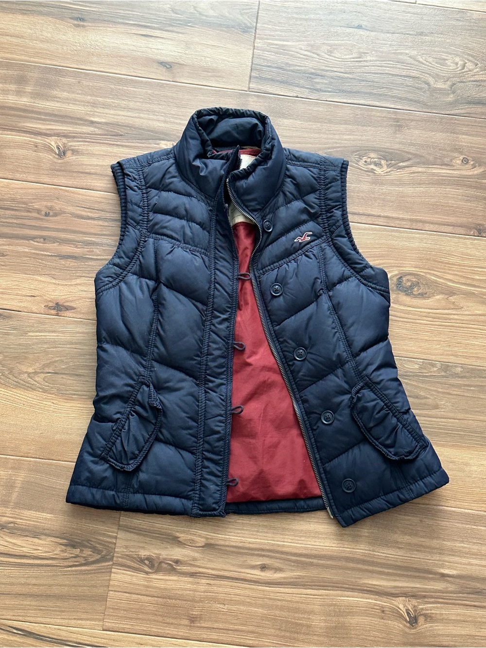 Hollister Juniors Navy Quilted Puffer Vest with Red Lining